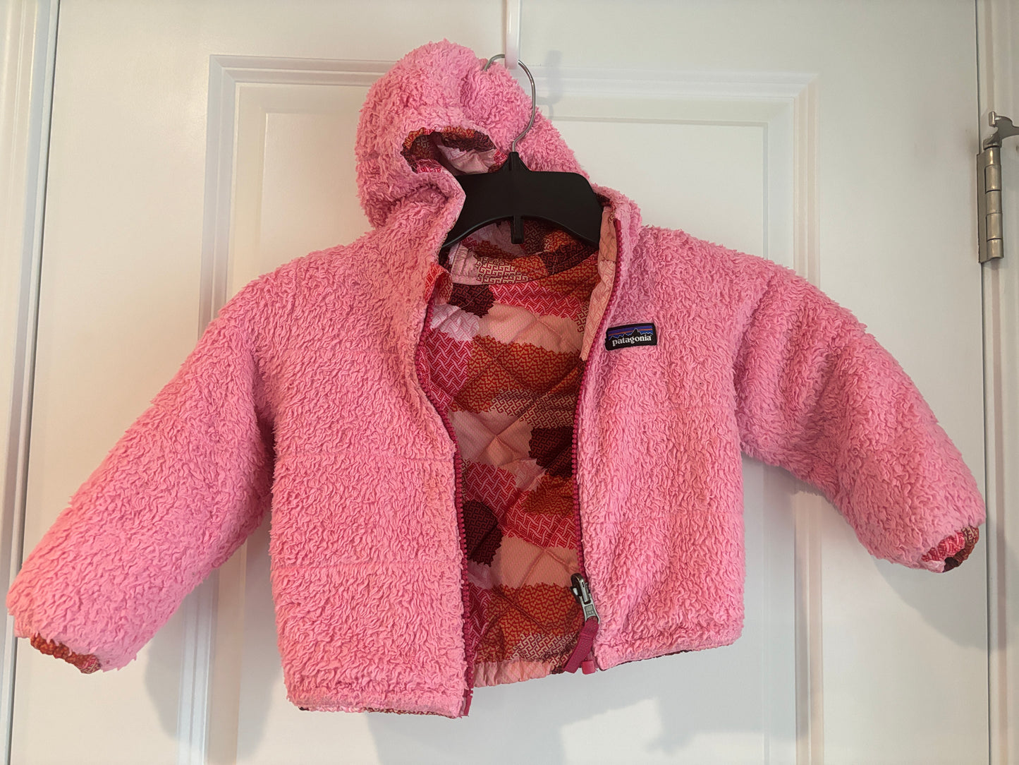 #98B - 6-12 Mo - Patagonia - VGUC Reversible Pink Winter Jacket