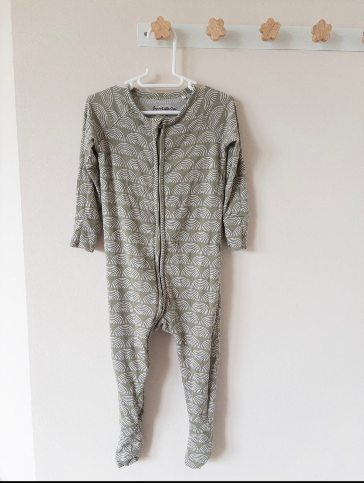 #36 girls brave little ones green rainbow pajamas GUC