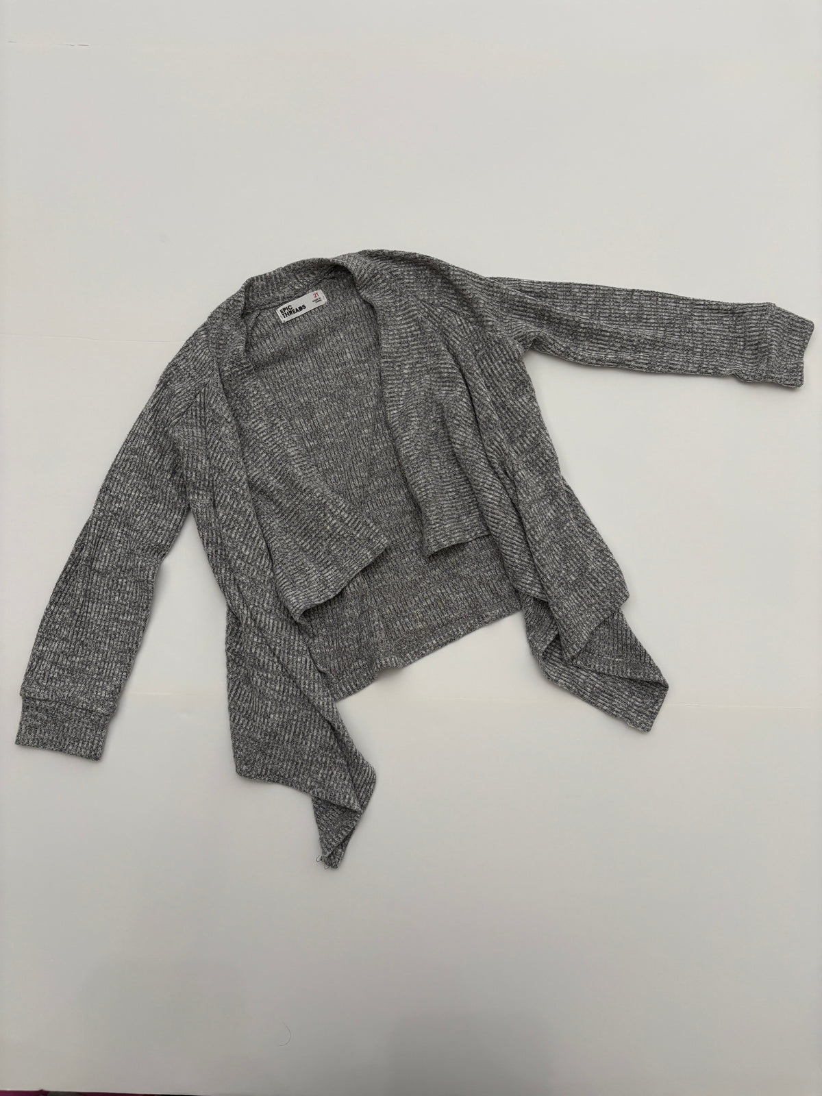 #121 girls 2T Epic Threads gray sweater, EUC