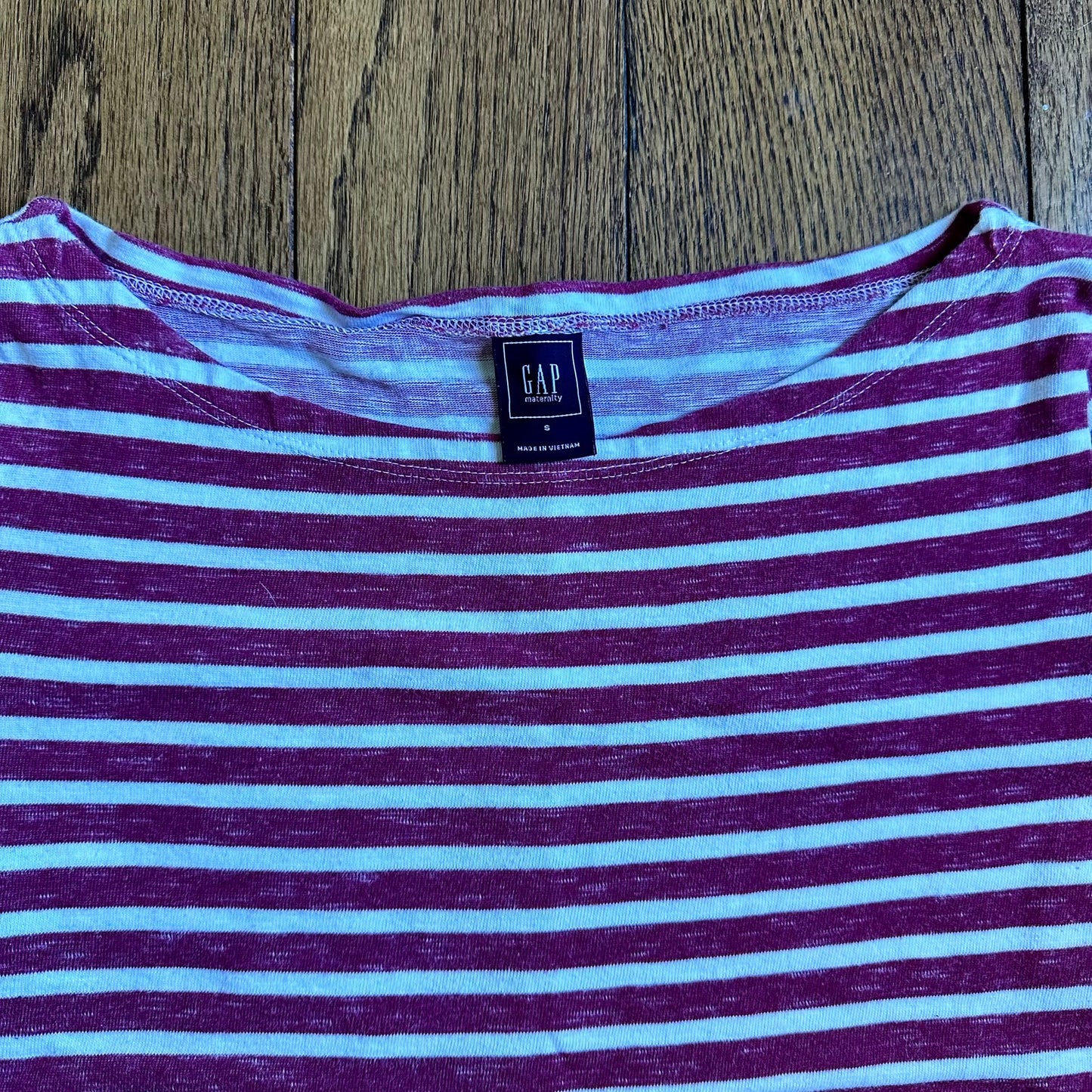 #95 GUC Womens Gap Maternity Maroon Striped Tshirt Dress, size S REDUCED