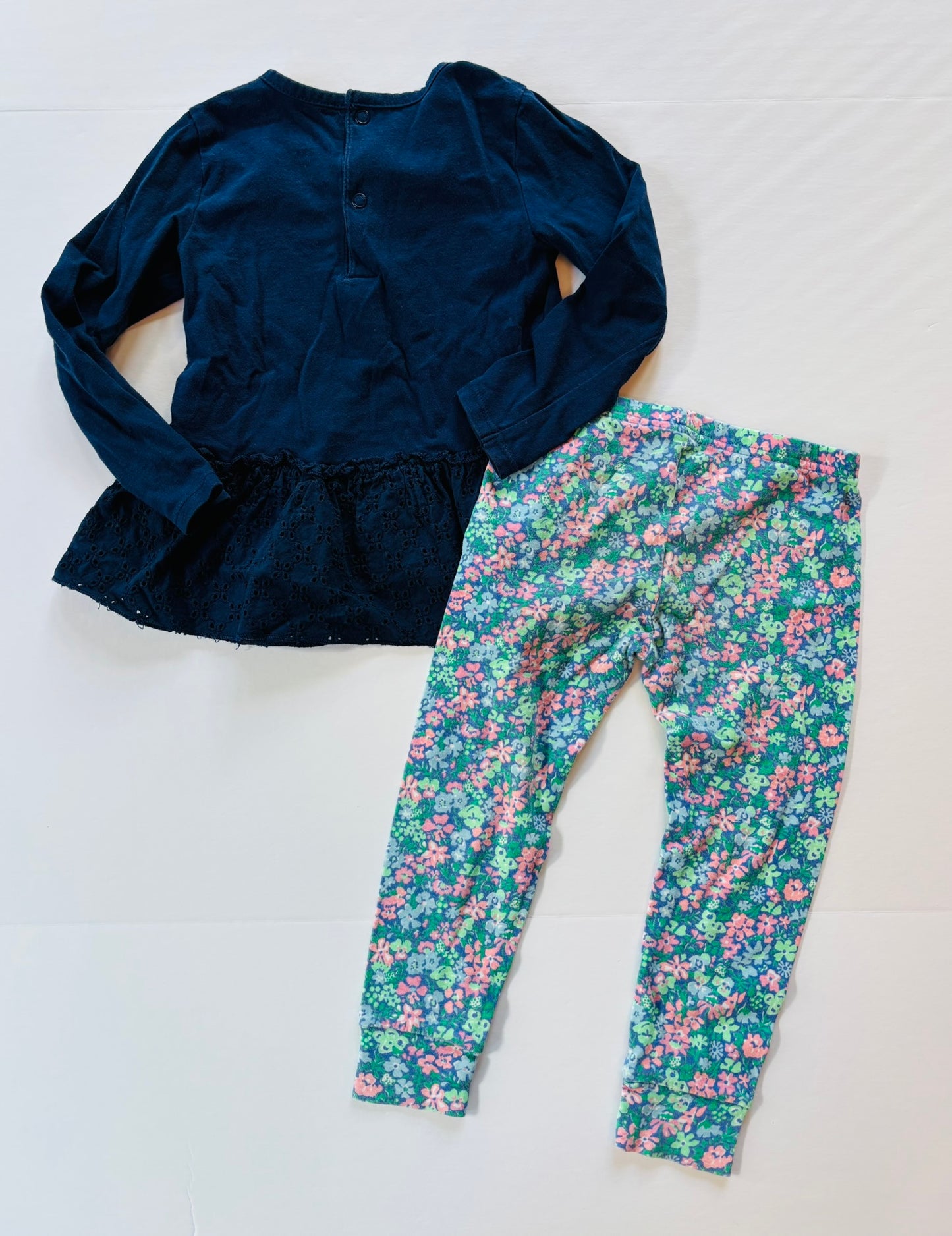 #101 Carter's Navy Eyelet Shirt Floral Leggings Outfit Girls Size 2T
