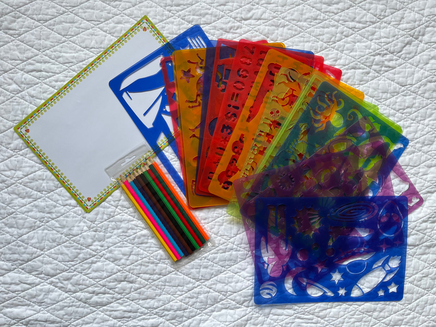 Seller #113 Creative Elf Carry & Go Drawing Stencils Set