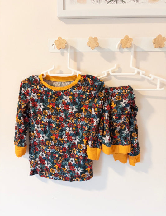 #36 girls little one shop 12-18 mo two piece floral pajama set EUC