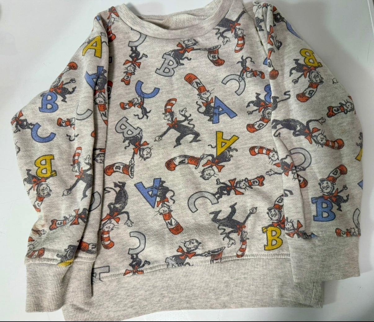 #155 Reduced! Dr. Seuss sweatshirt size 4T