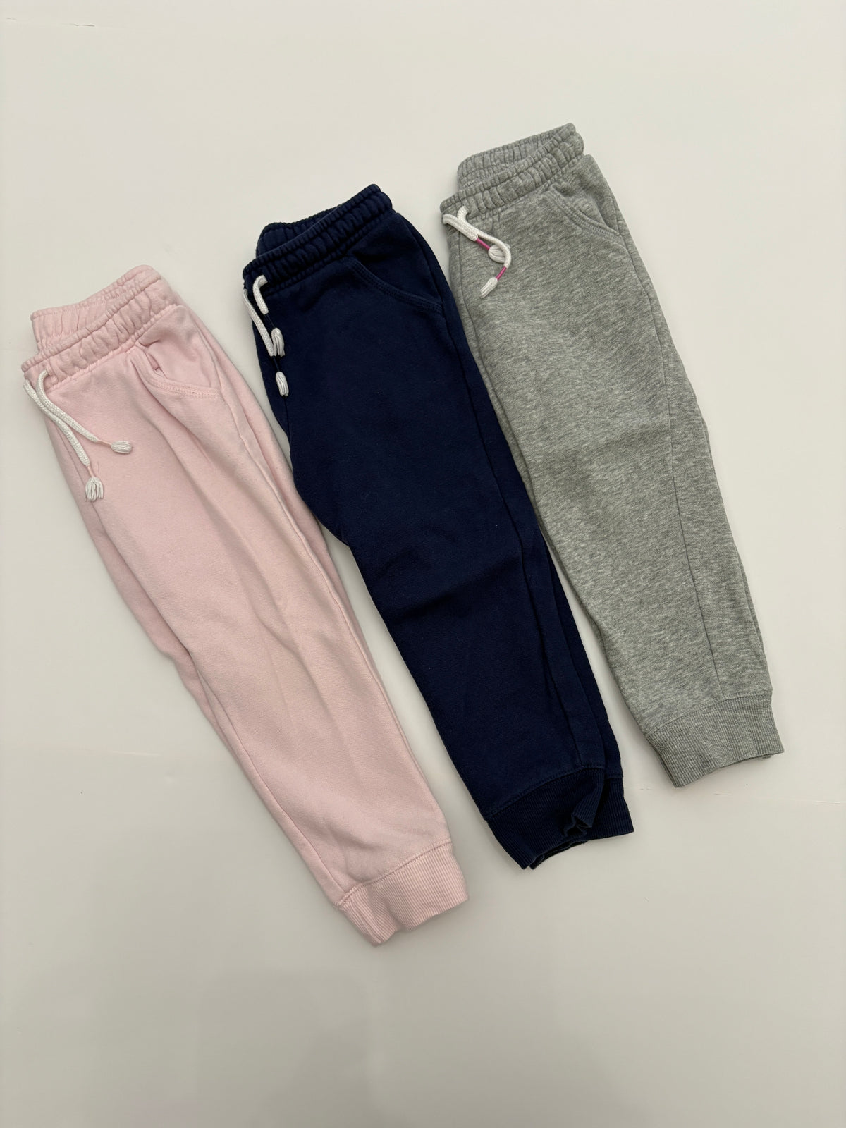 #121 girls 3T Cat & Jack sweatpants set of 3, VGUC