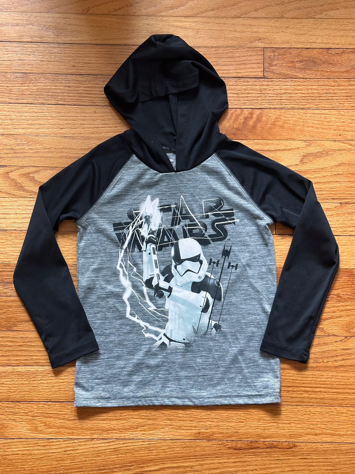 #163 Star Wars Drifit Hooded Shirt - size 5/6 - VGUC