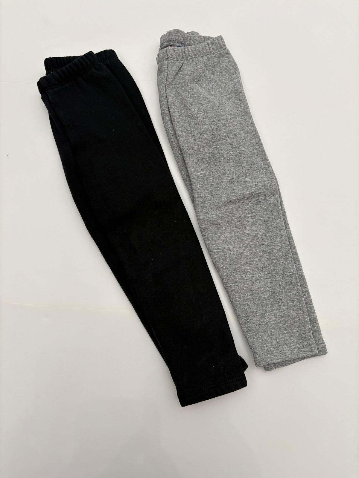 #121 girls 3T Cat & Jack fleece lined leggings set of 2 (2 of 2), EUC