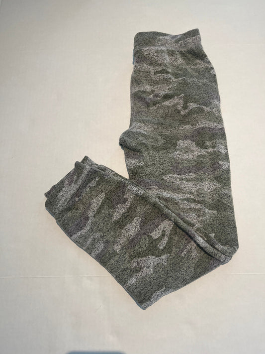 Seller 148 VGUC Girls Cat and Jack green camo lounge joggers size 10/12 REDUCED
