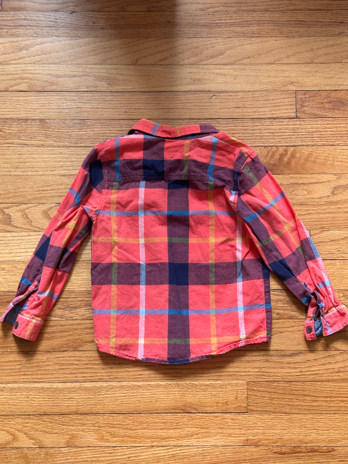 #163 Cat & Jack Plaid Button-Down Shirt - size 5T - EUC