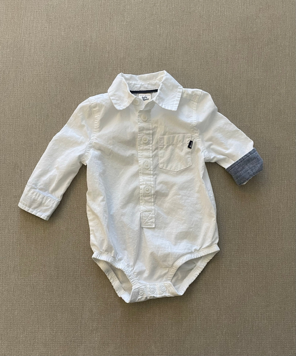 Seller #12 | Baby Bgosh | Boys White "Button Down" Onesie | Long Sleeve | EUC| Size 6 Months