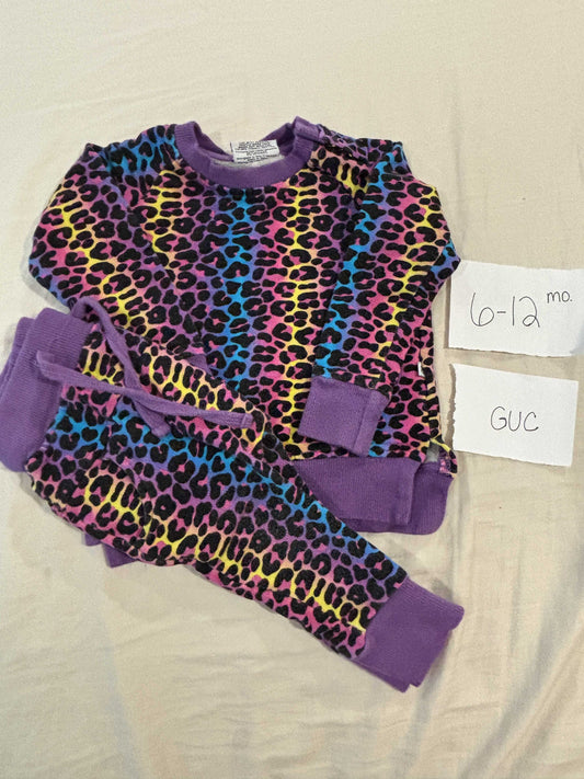 #138 - 6-12 Mo GUC Bamboo (Bums & Roses) Cheetah Jogger OUtfit