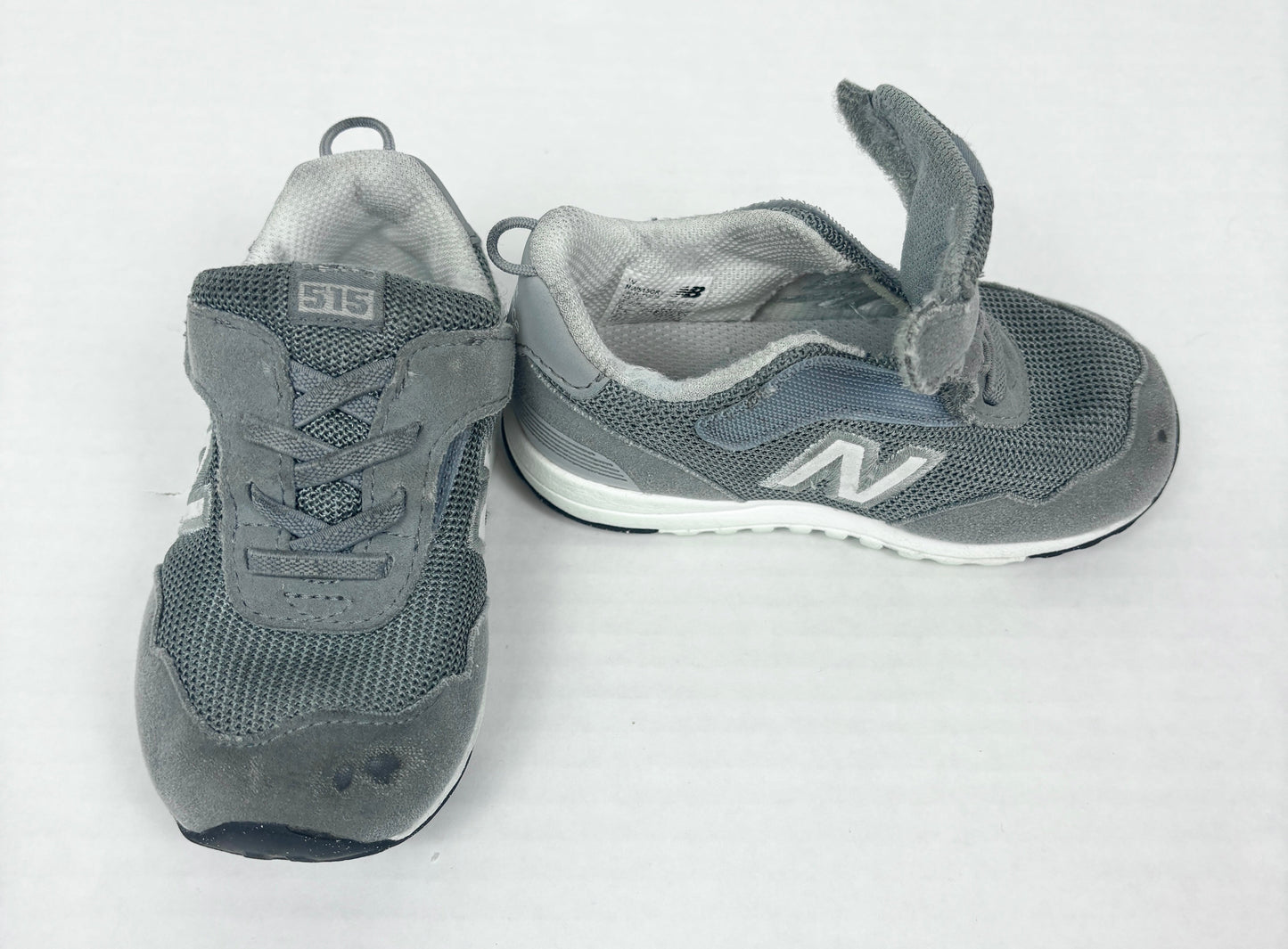 #14 Boys Shoes New Balance C 6W Gray Pull back velcro