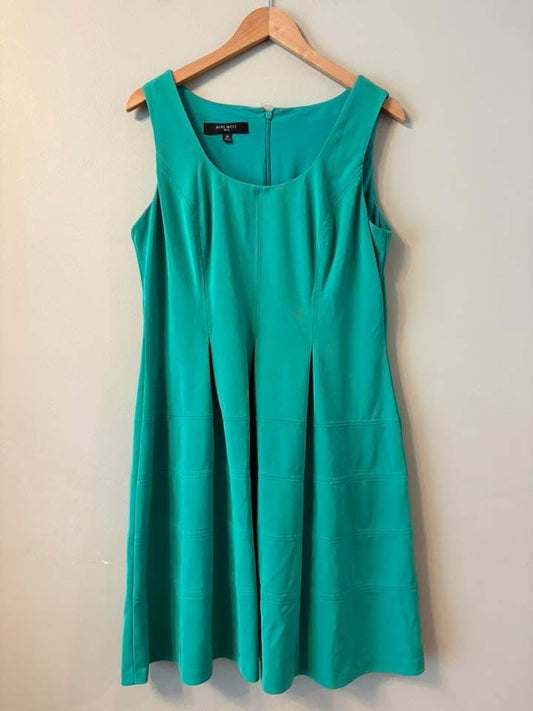 #133 **REDUCED** Nine West Size 14 Dress
