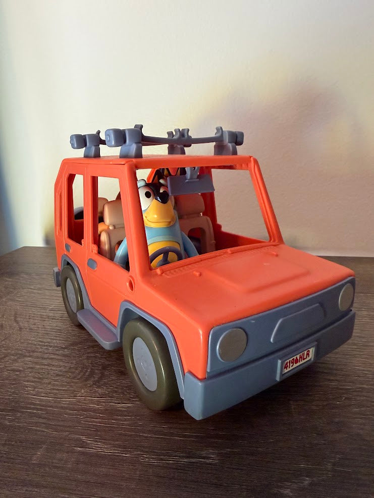 #9 *REDUCED* Bluey Heeler Family 4WD Vehicle + 3 Family Members