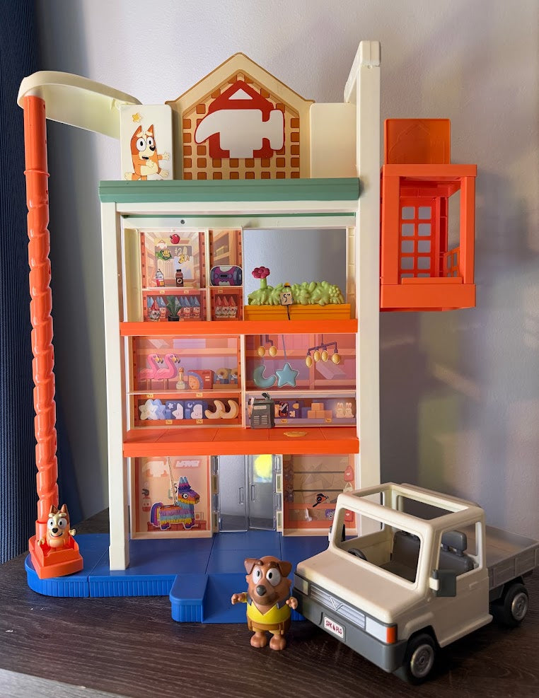 #9 Bluey Hammerbarn Mega Kids Home Improvement Store Playset