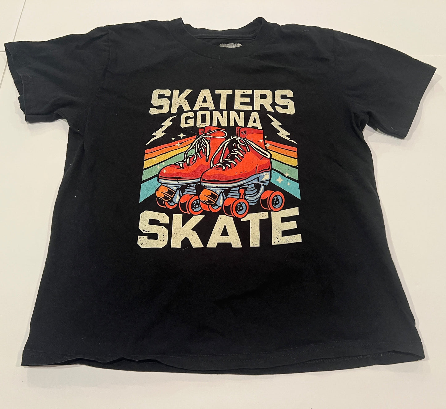 #180 Boys Small (6-7) Skaters Gonna Skate