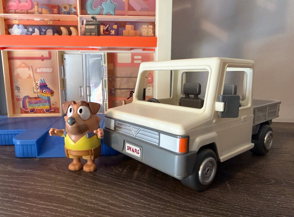 #9 Bluey Hammerbarn Mega Kids Home Improvement Store Playset