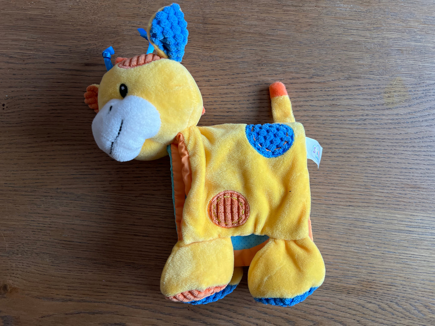 Plush giraffe crinkle toy