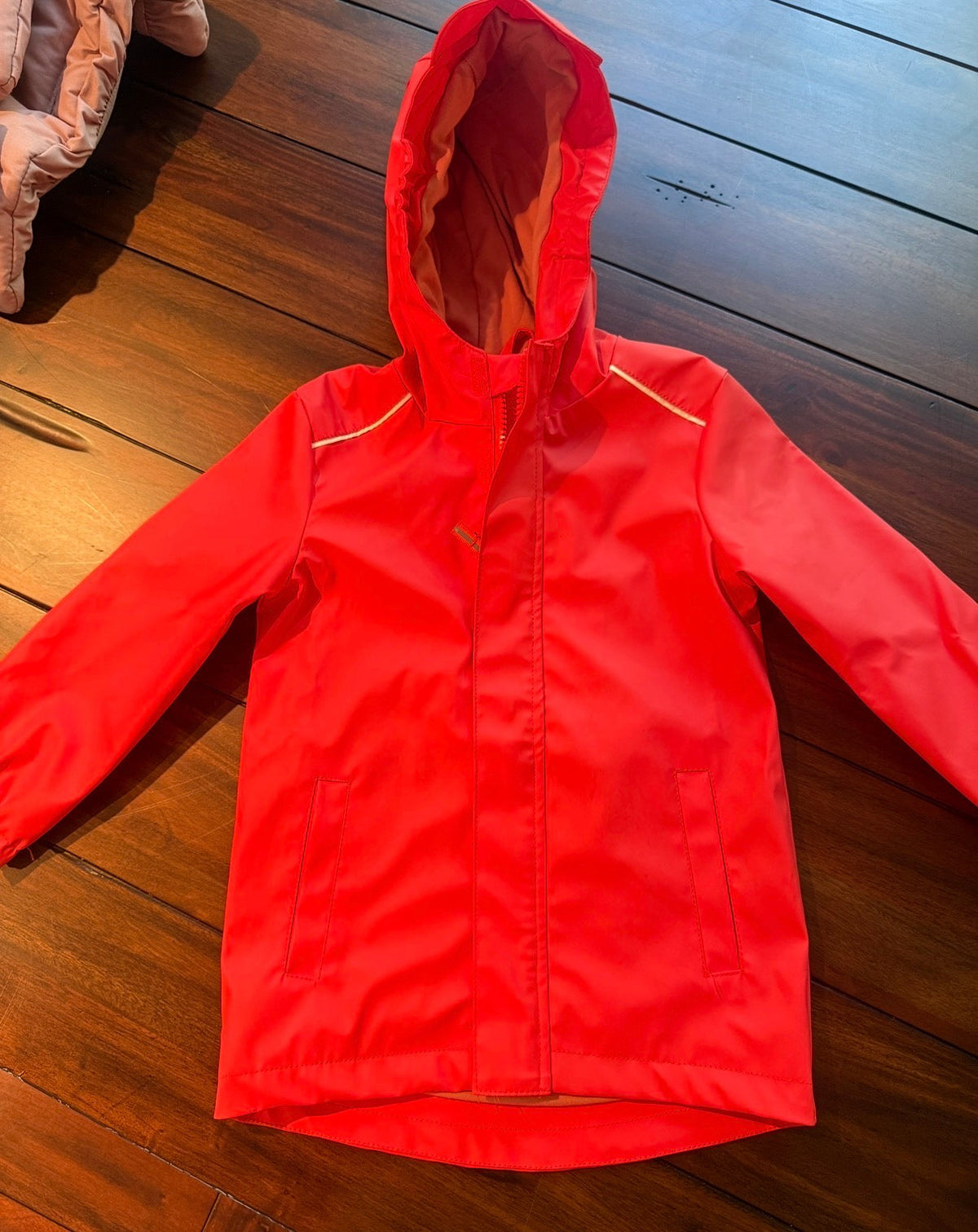 #51 NWOT 3T Cat & Jack Heavyweight Windbreaker/Raincoat