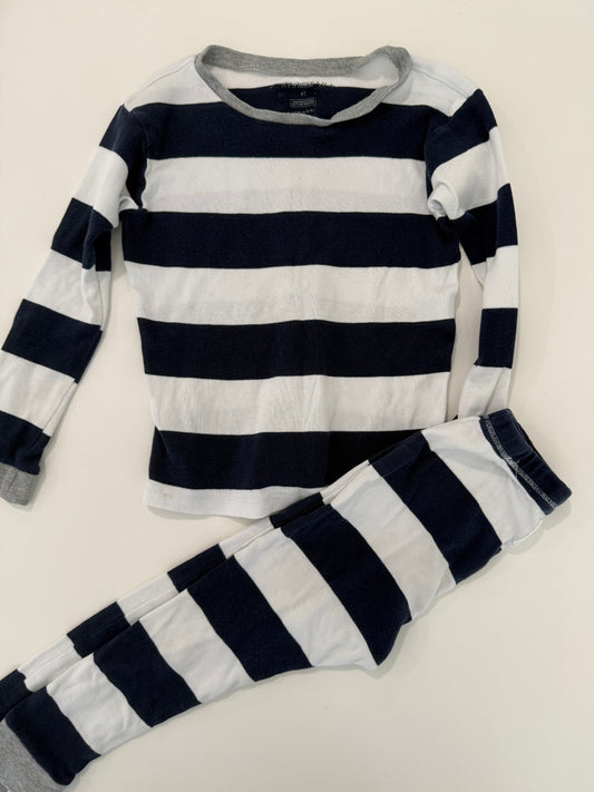#50 • Boys • Burt’s Bees • 4T • VGUC