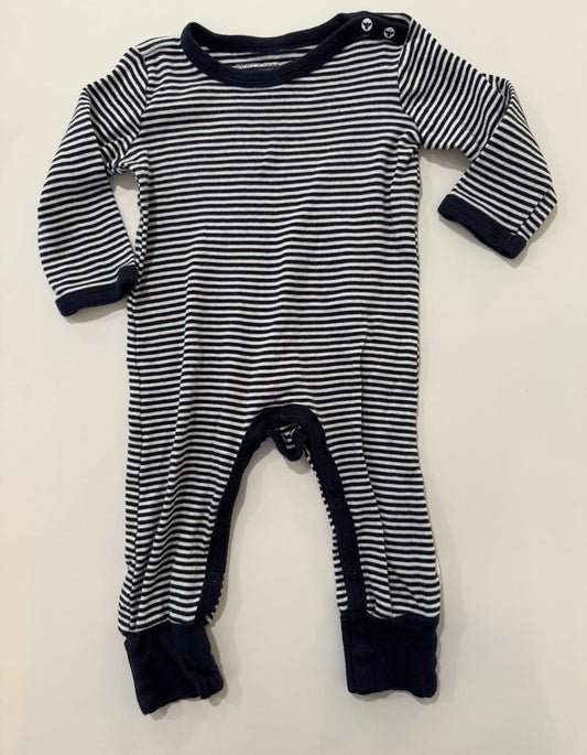 #50 • Boys • Burt’s Bees • 6-9 Months • EUC