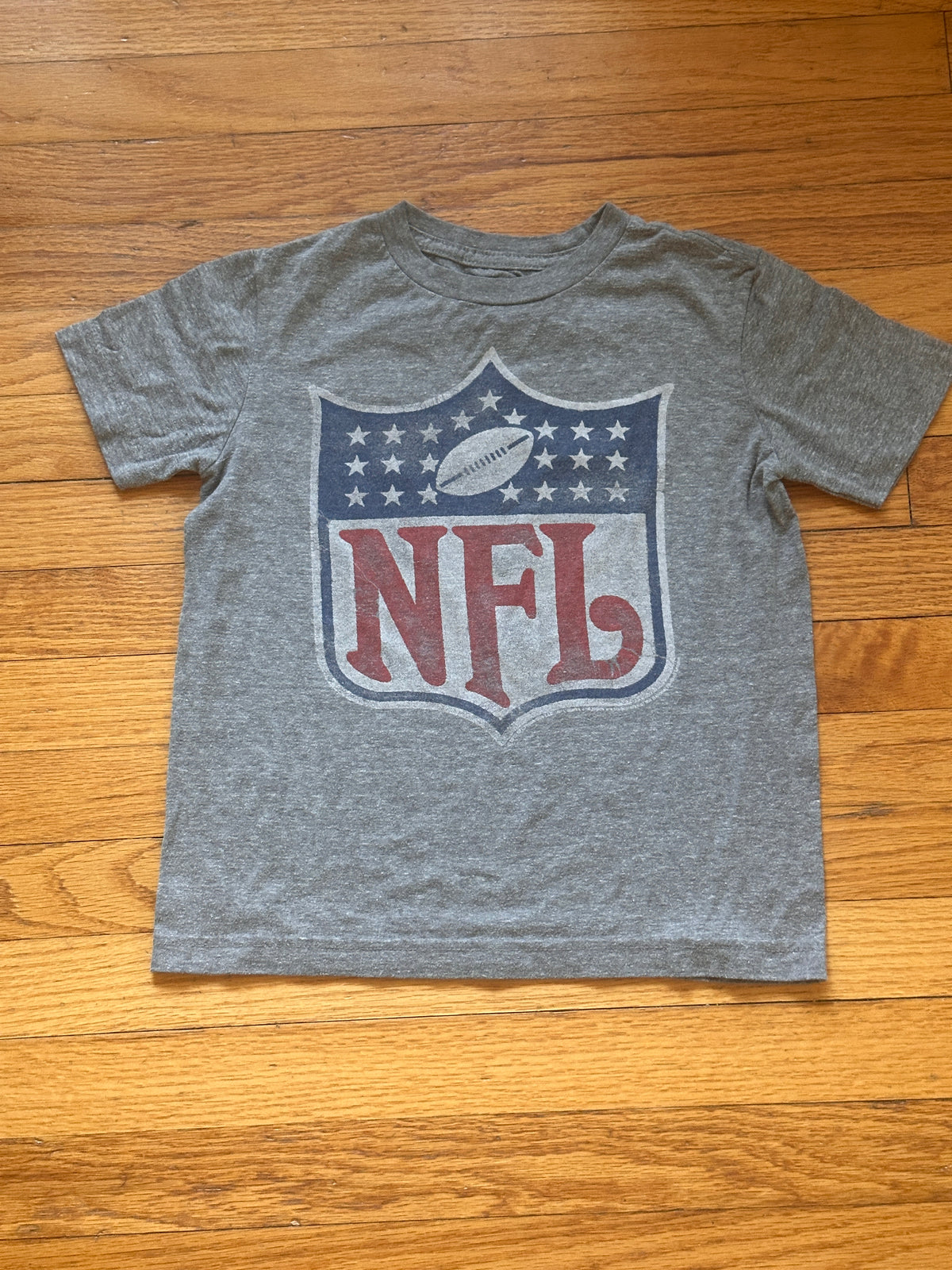 #163 Bundle of 3 T-Shirts (NFL, Astronaut, Champion) - size S (6/7) - VGUC