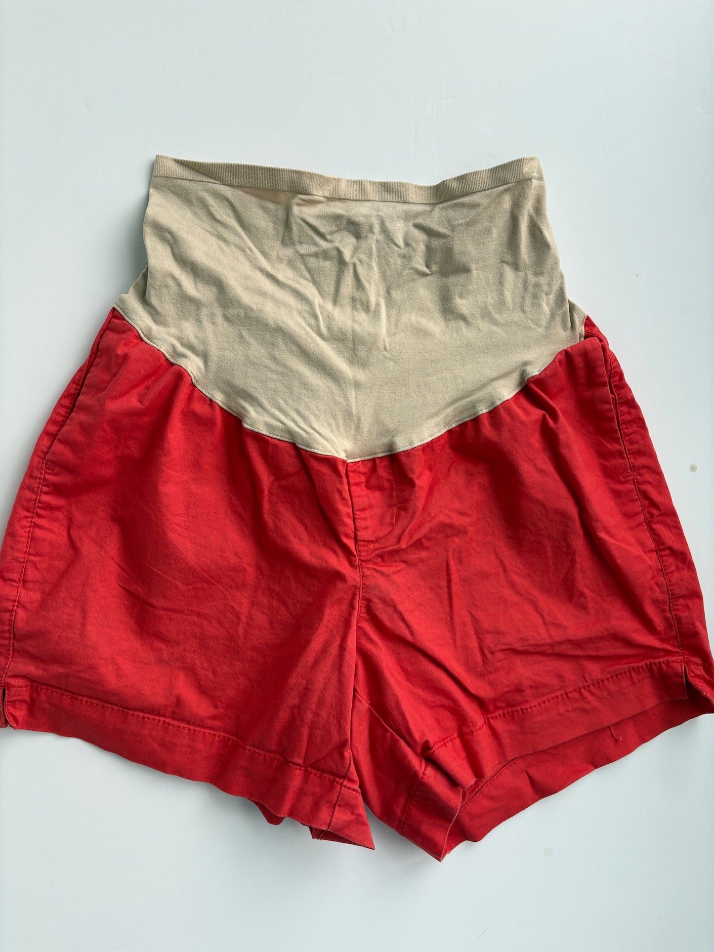 Seller #105 - Maternity Size 4 Coral/Bright Orange Old Navy Shorts GUC