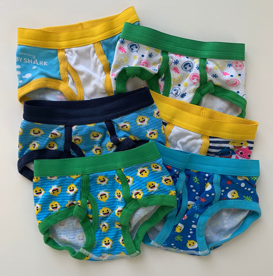 Boys 4T Set of 6 Baby Shark Underwear