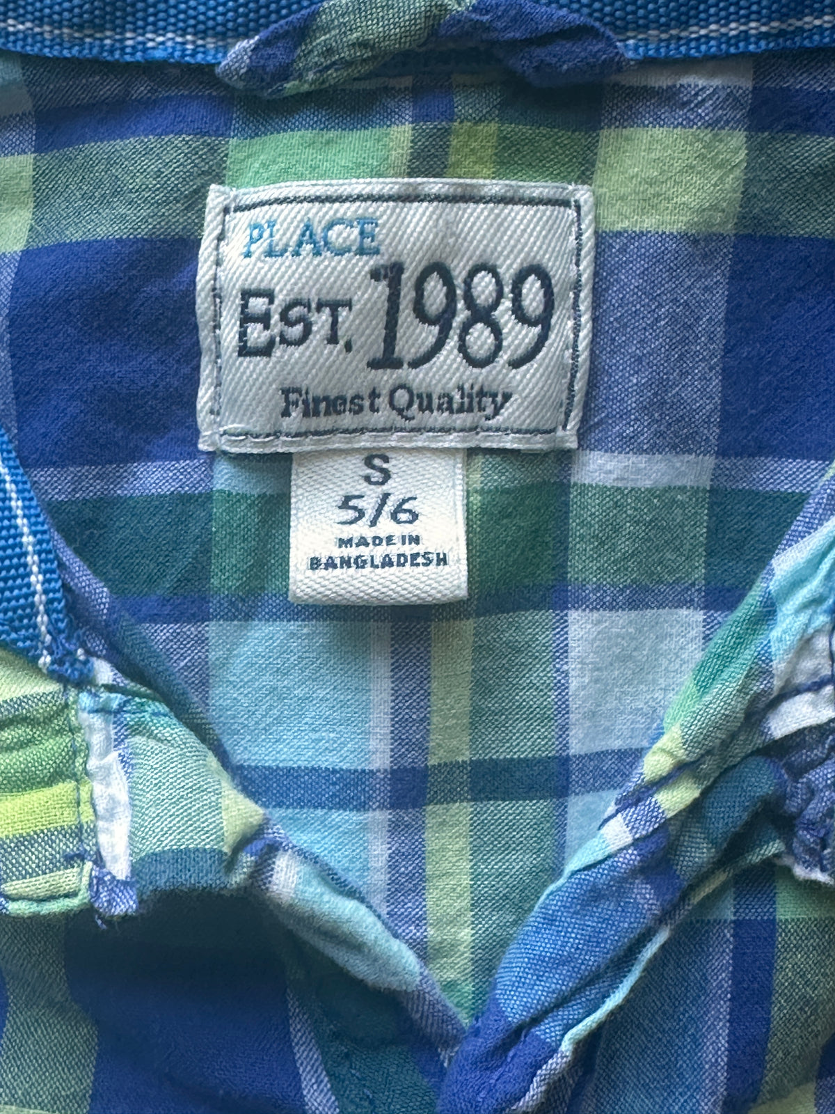 #163 Children's Place Blue Plaid Button-Down Shirt - size S (fits like 6) - EUC