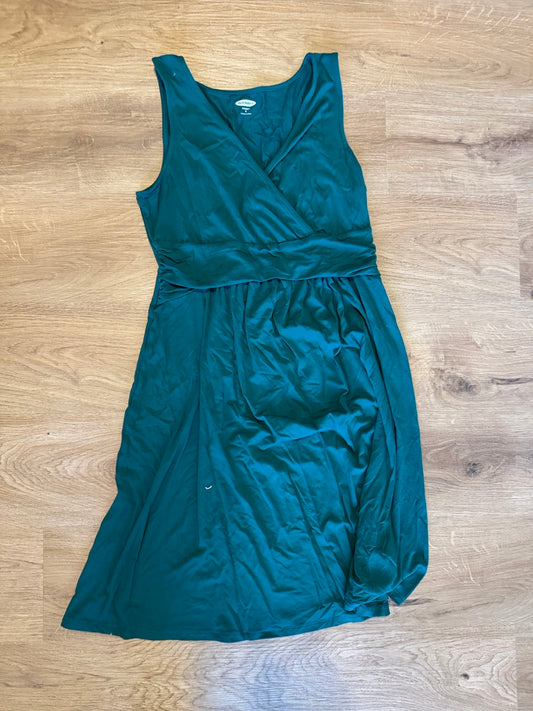 Seller #114 Old Navy sleeveless emerald green maternity dress size medium