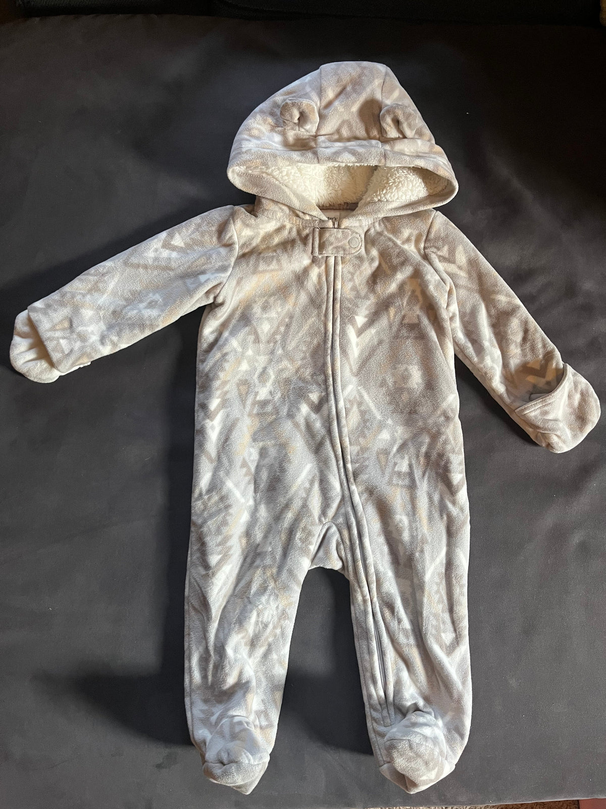 Seller #13 Carter’s gender neutral 9 months hooded fleece outfit - thick!