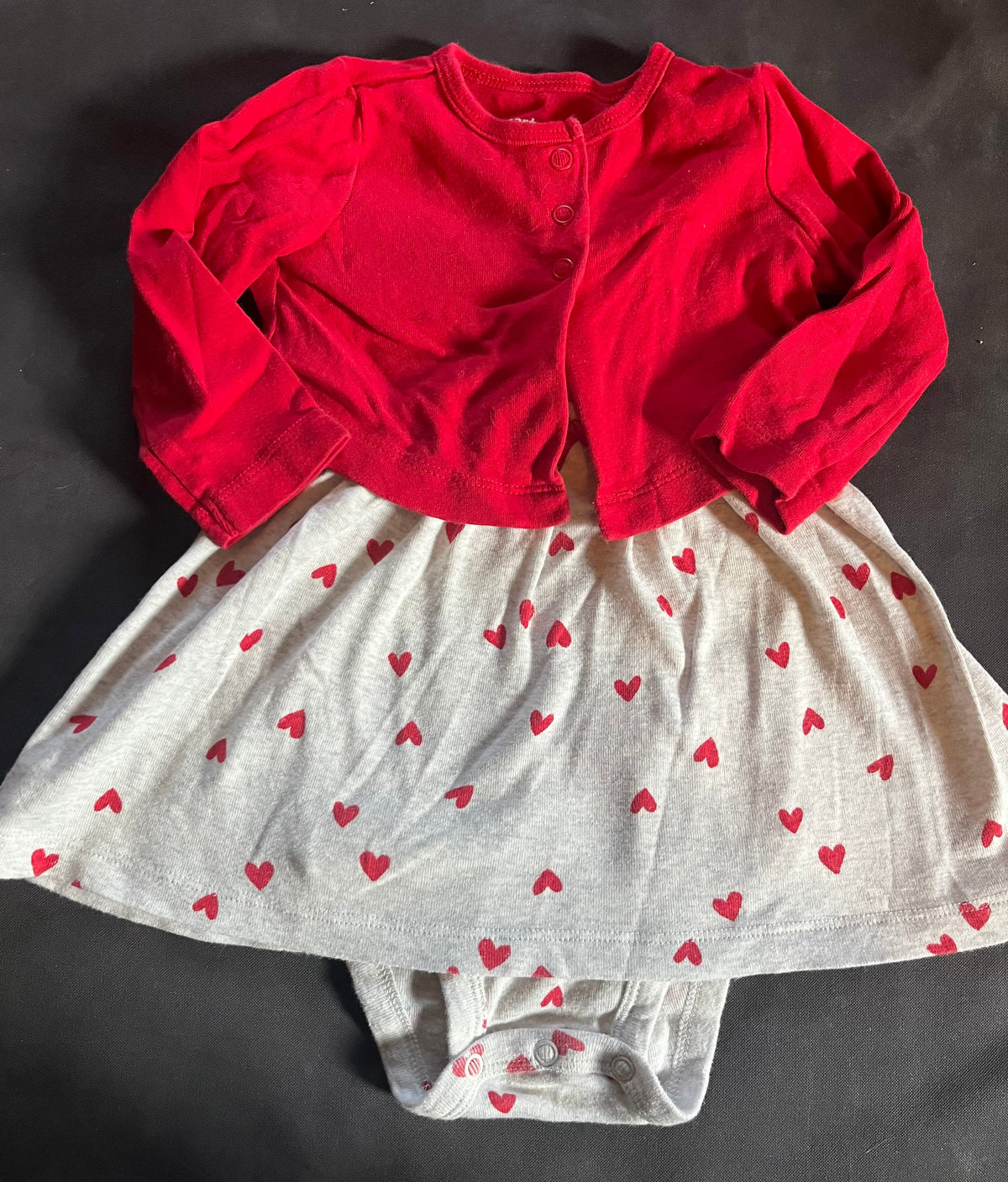 Seller #13 Carter’s girls 6-9 months 2 piece heart outfit