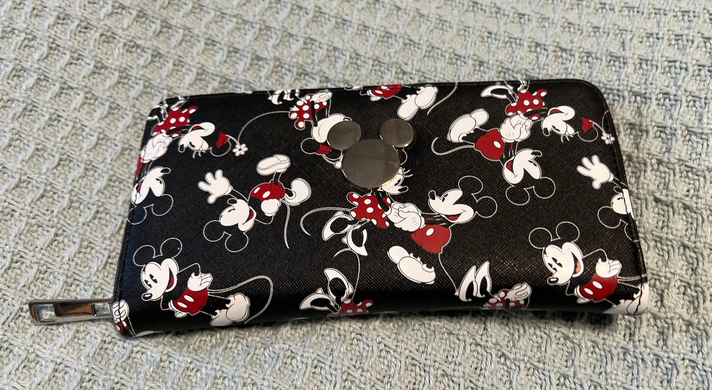 #46 Mickey & Minnie Two compartment zip up wallet NEW w/o tags