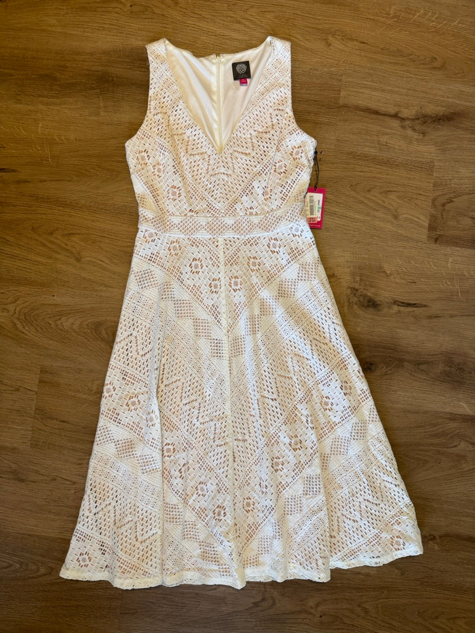 Seller #114 Vince Camuto white with beige underlay women’s dress size 8