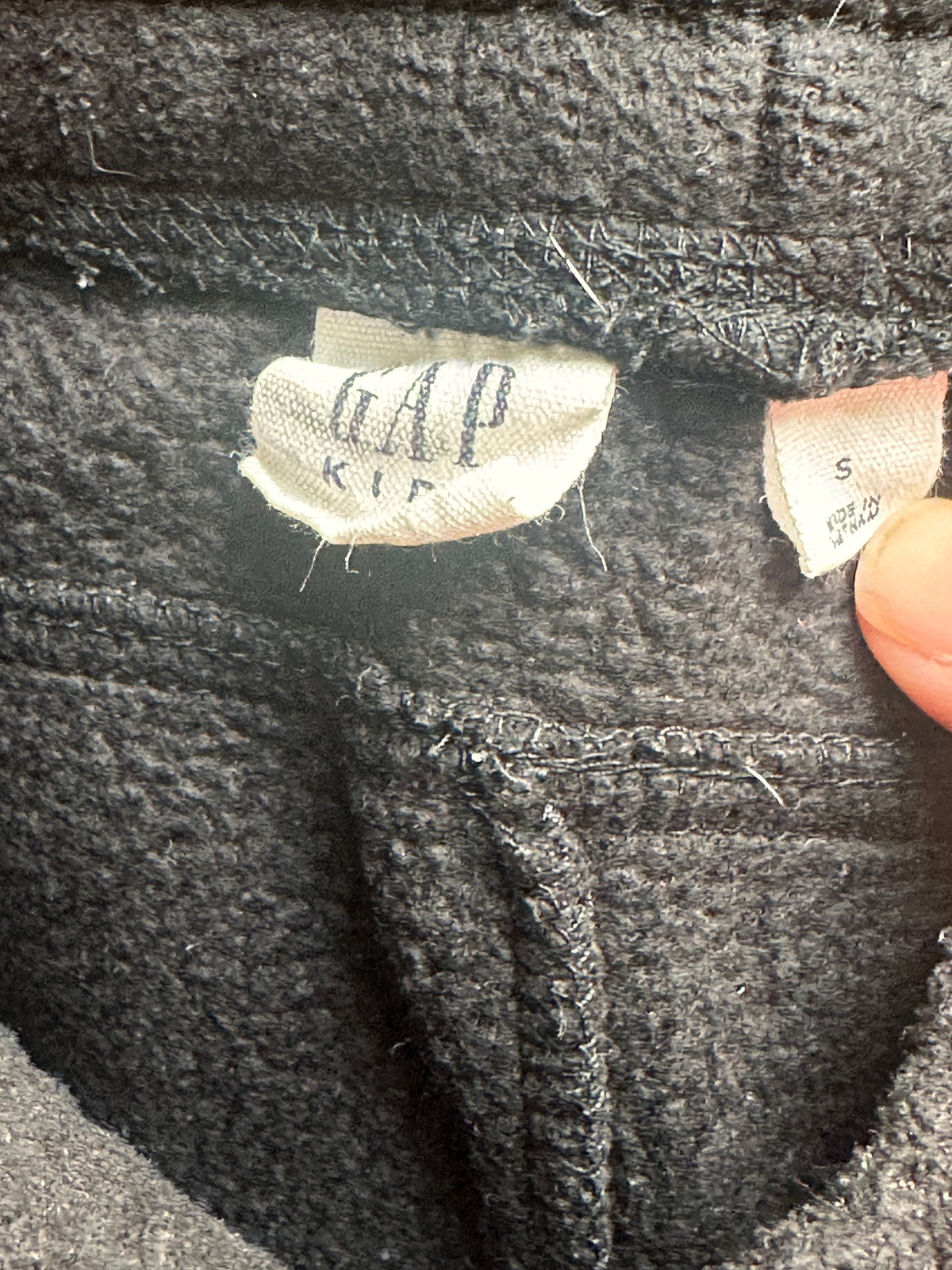 #163 Gap Kids Fleece Joggers - size S (6/7) - EUC