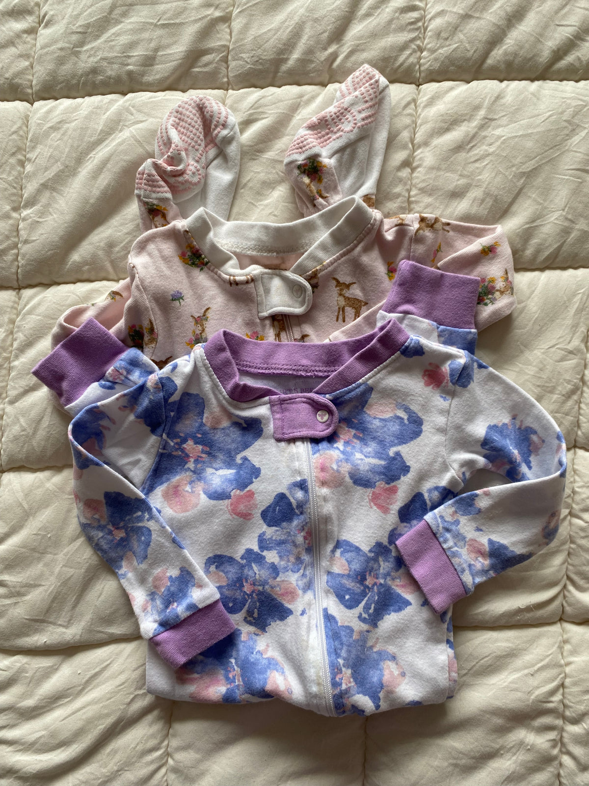 Seller 59 girls 12 mo Burt’s Bees sleeper set of 2