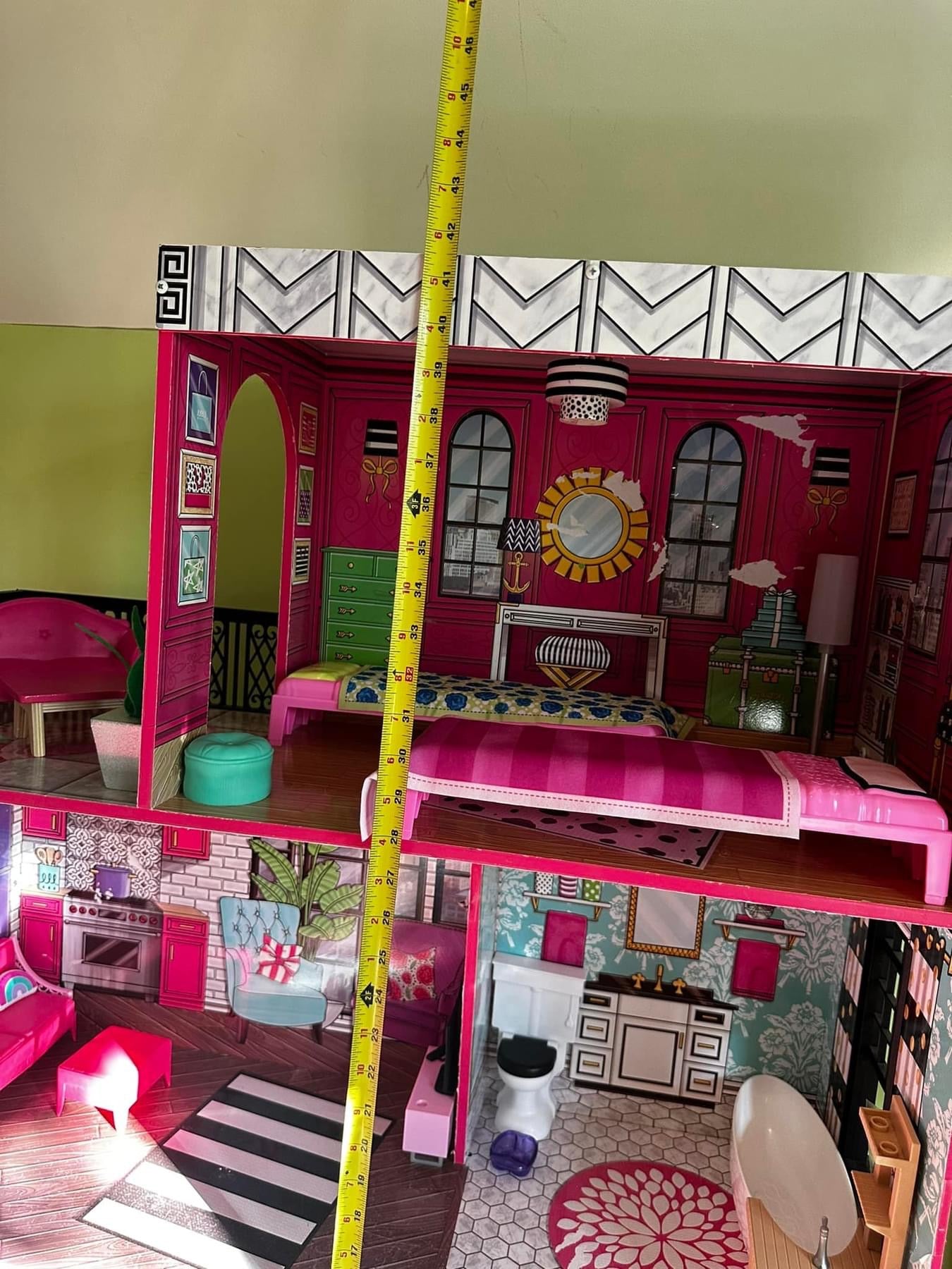 #80A 40 inch cafe doll house