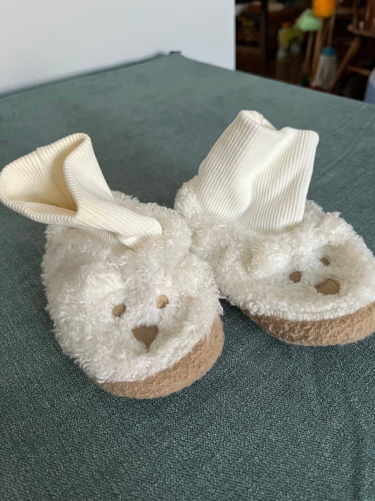 Seller 229 - Baby Gap Slippers (Medium)