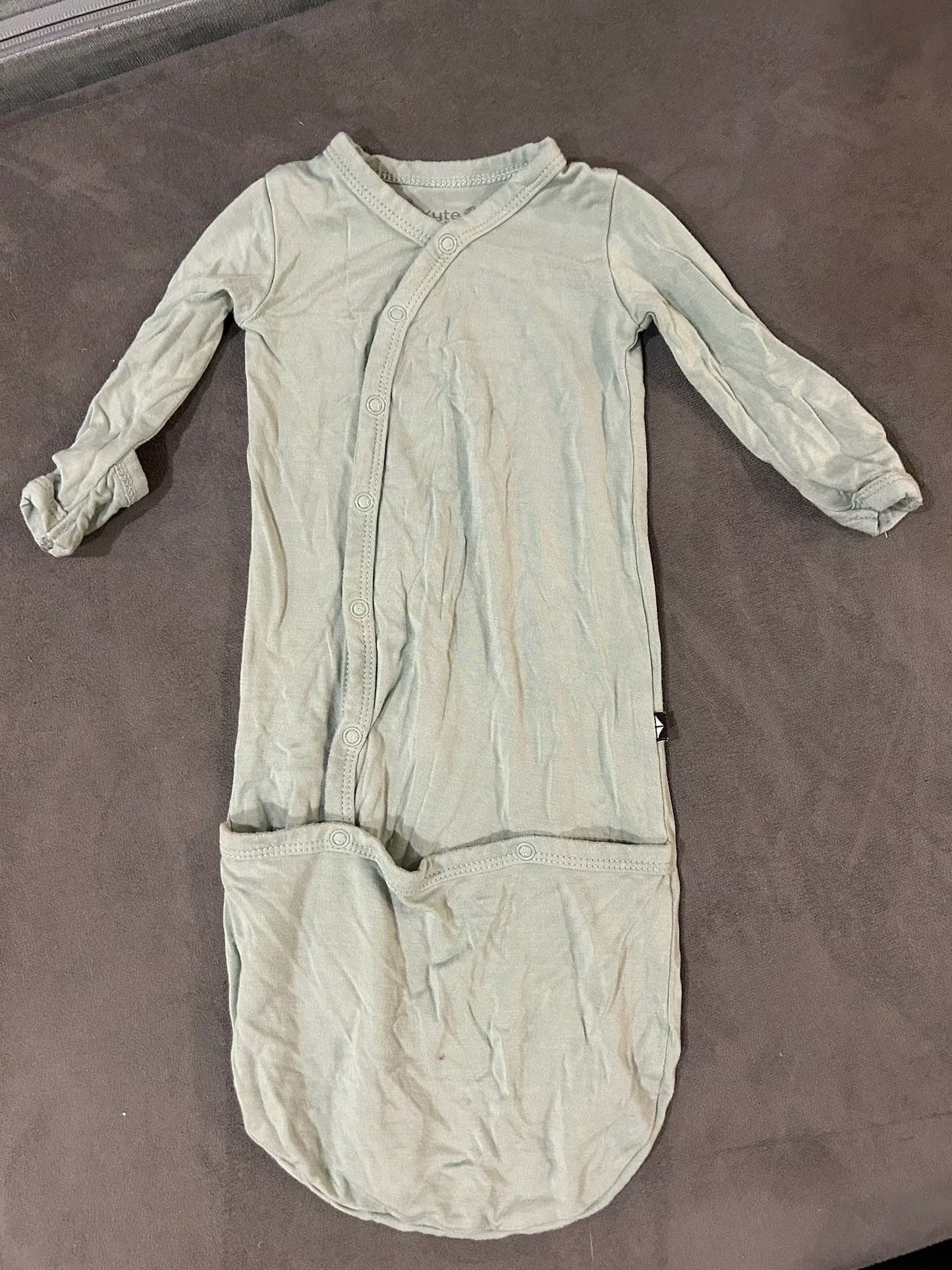 Seller 128 - REDUCED Kyte Baby Newborn Bundler