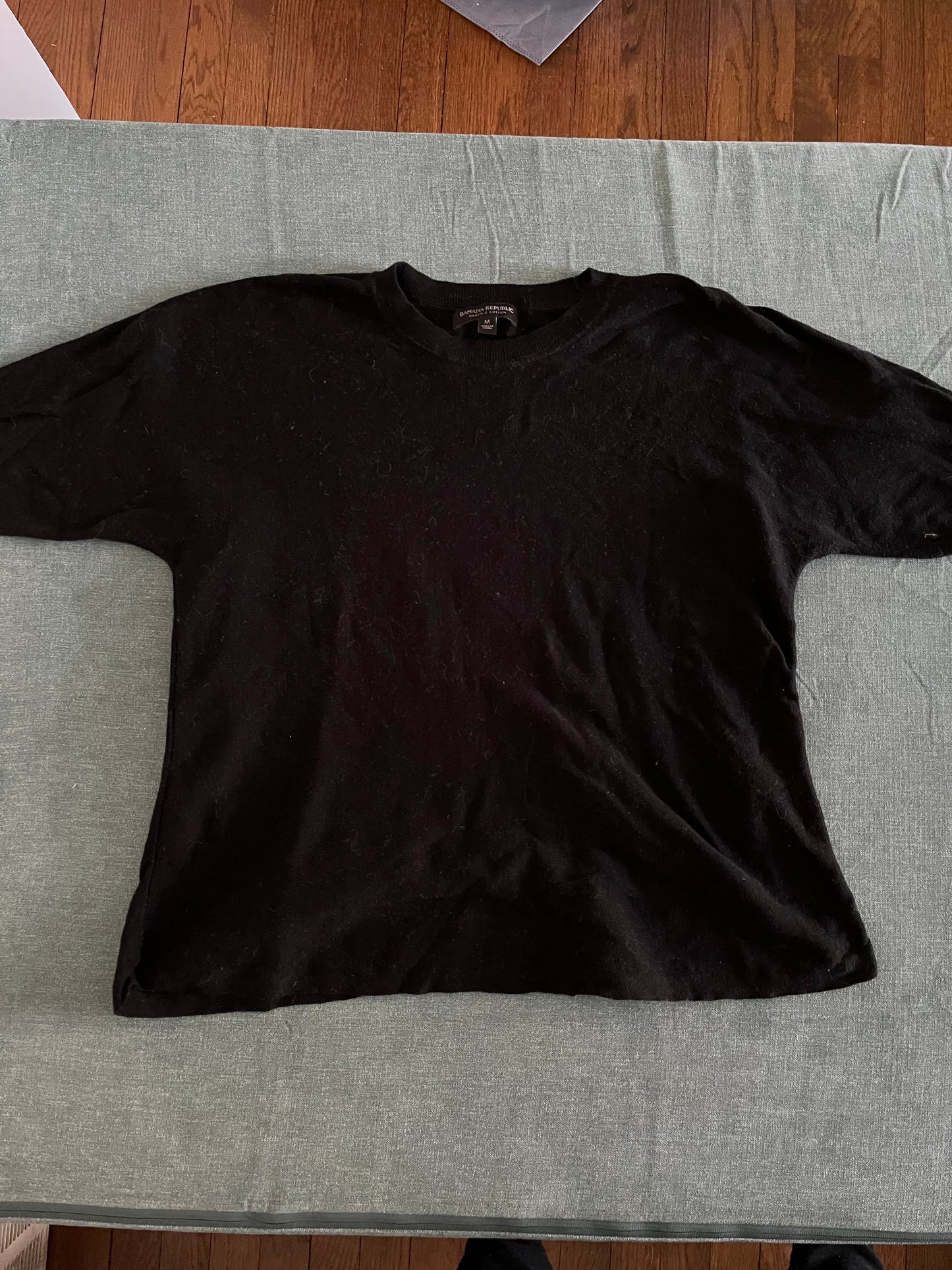 Seller 175 - Banana Republic Organic Cotton Knit Top (Medium)