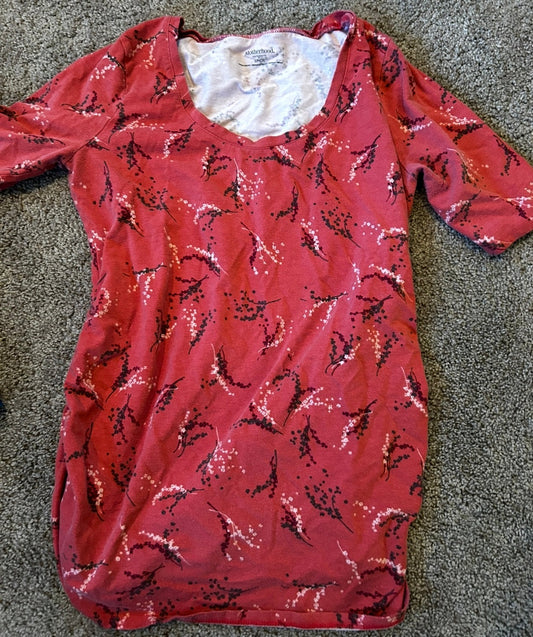 #35  Coral maternity top, floral sm