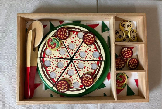 #133 **REDUCED** Melissa & Doug Pizza Party
