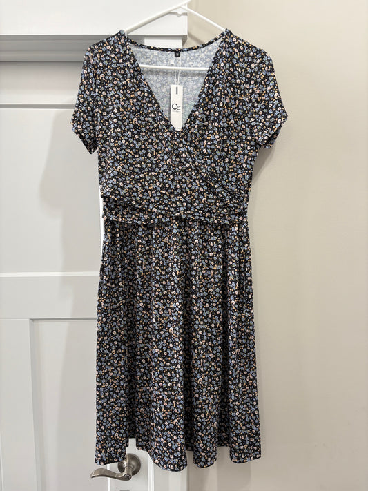 Seller #105 - NWT Women's Medium Black Floral Nursing Friendly Dress