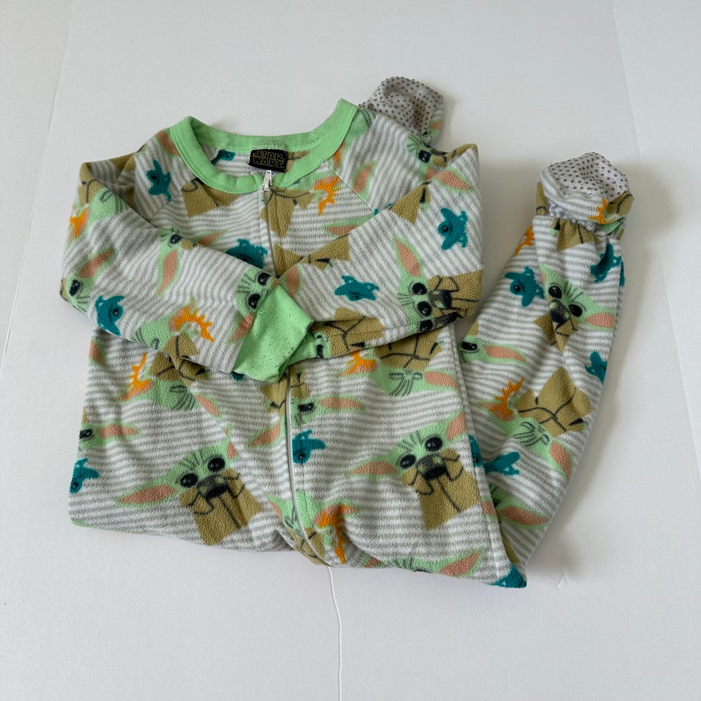 #86B Baby Yoda Fleece Pjs Boy 2t