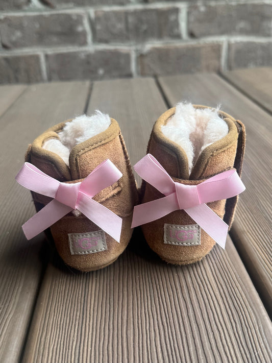 Seller #172 REDUCED Ugg Baby Boots with Pink Bow Size 2/3 (6-12 m)