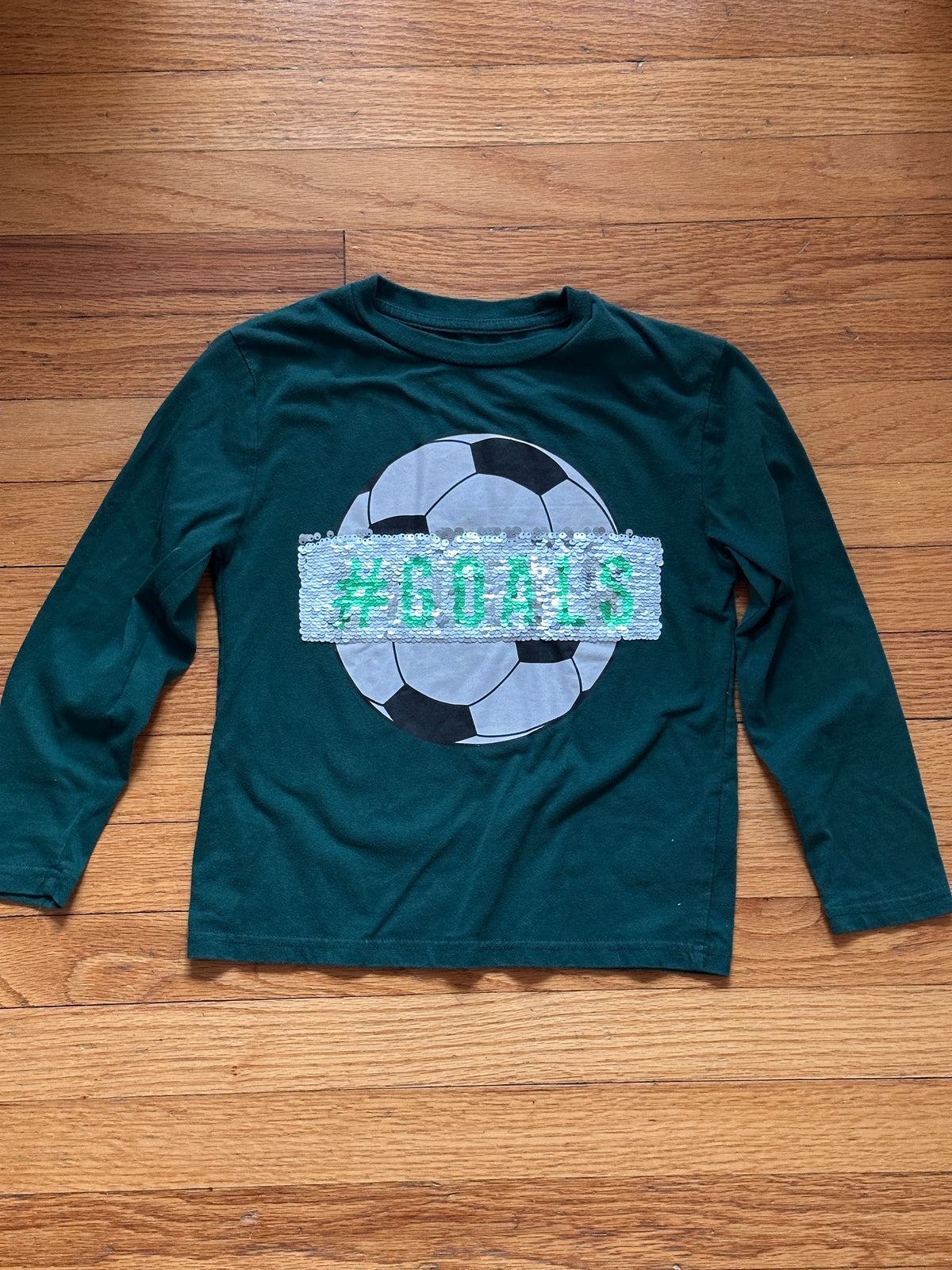#163 Aeropostale Flip Sequin Soccer Shirt - size 6 - VGUC
