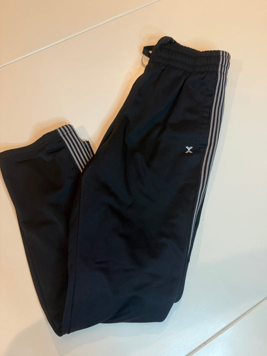136 EUC m 10/12 black sweatpants