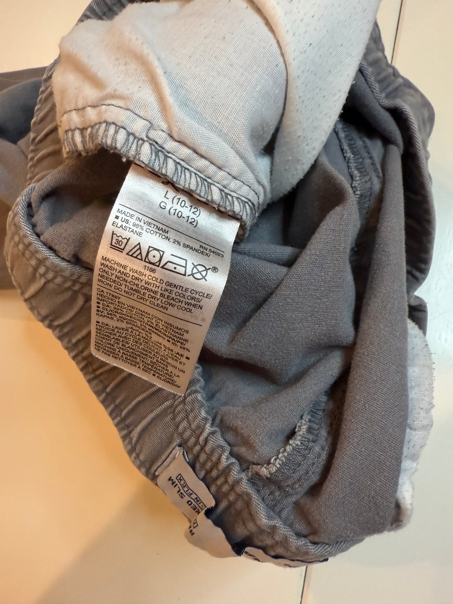 136 old navy relaxed fit pant size l