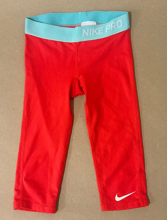 #15 Nike Pro YS Capris