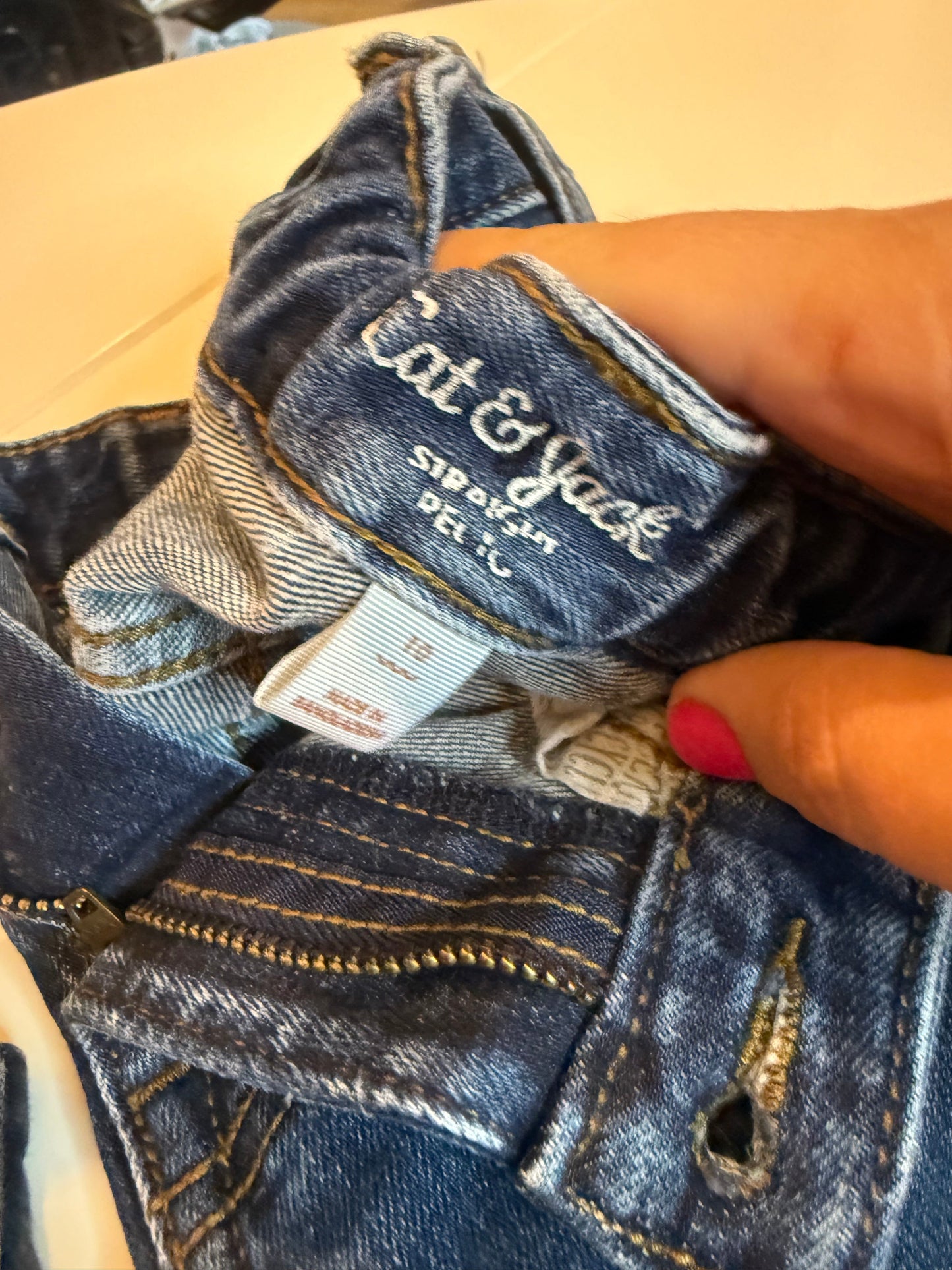 136 EUC cat & jack size 10 jeans
